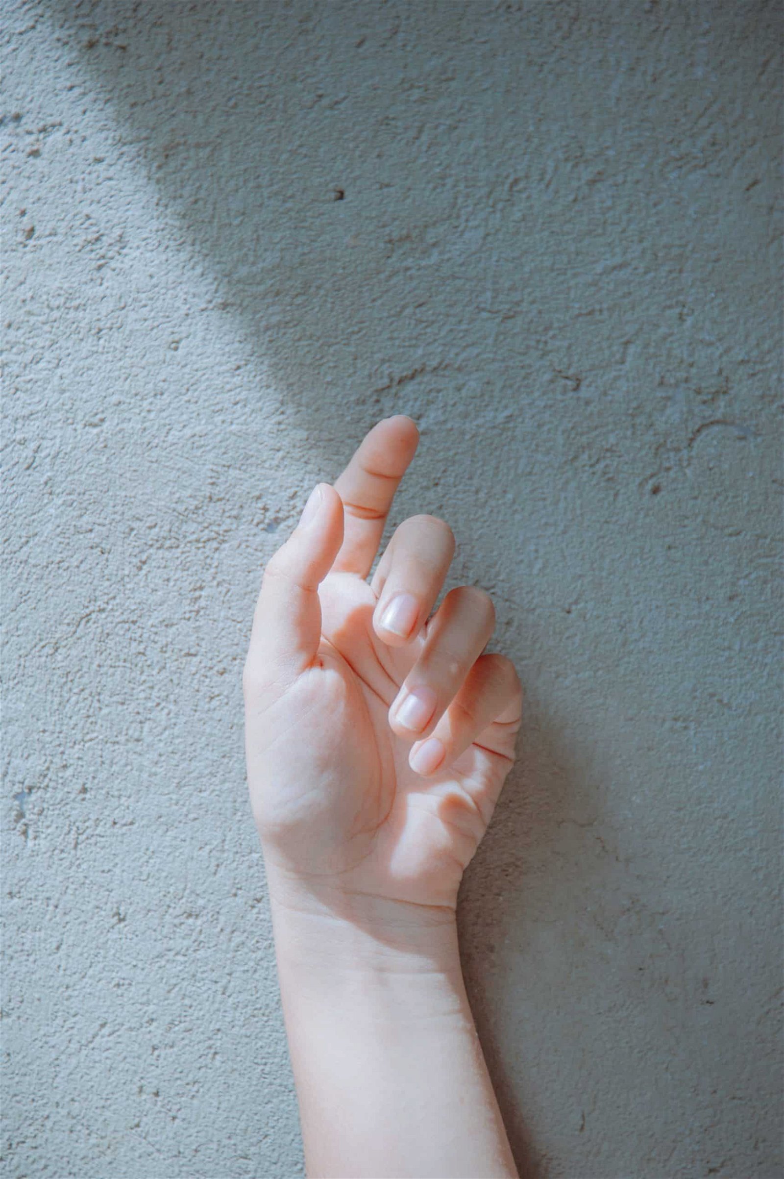 Finger und Nägel stärken mit einfachen Übungen